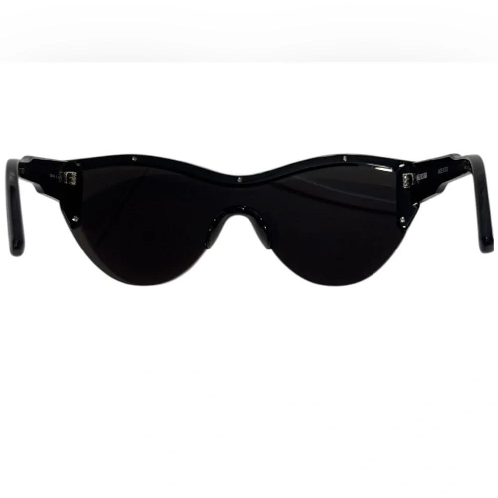 Balenciaga Cat Eye Shield Sunglasses 99mm -
BB0004S - Picture 12 of 17